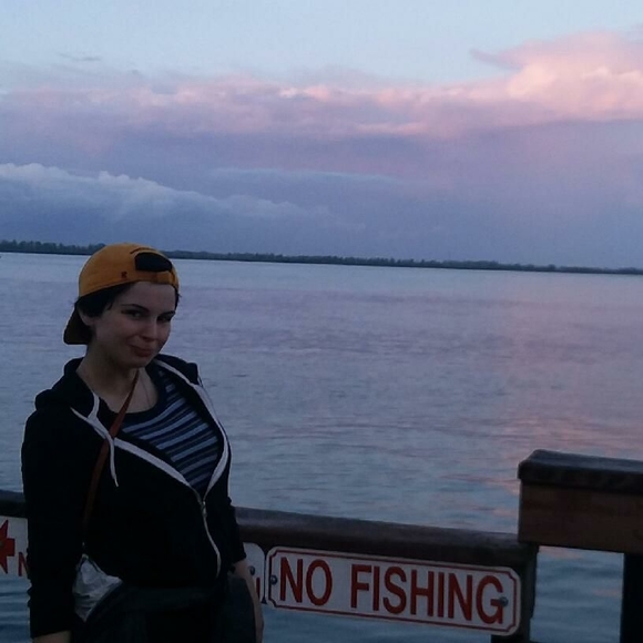 Meet your Posher, Kelsey - Picture 1 of 1